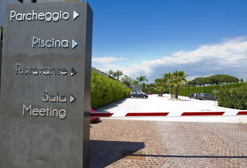 בית מלון כפרי Giulia Ocean Club