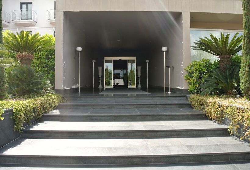 בית מלון כפרי Giulia Ocean Club