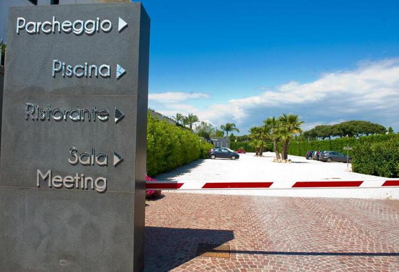 בית מלון כפרי Giulia Ocean Club