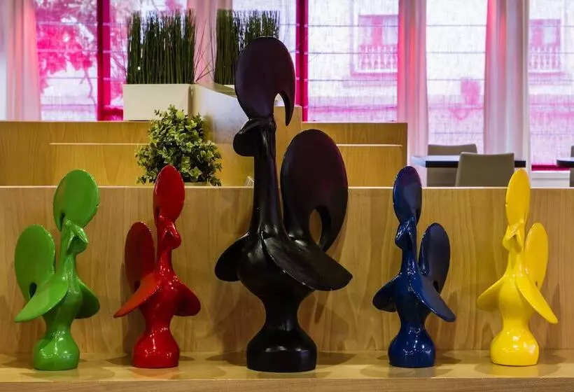 هتل Ibis Porto Centro São Bento