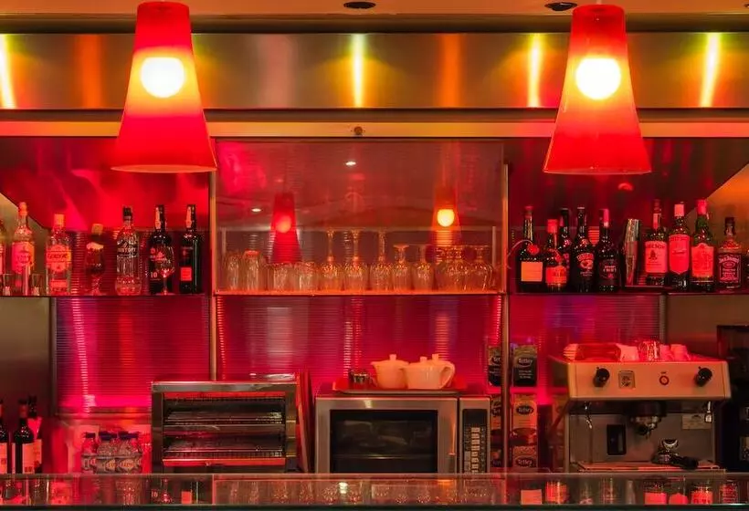 هتل Ibis Porto Centro São Bento