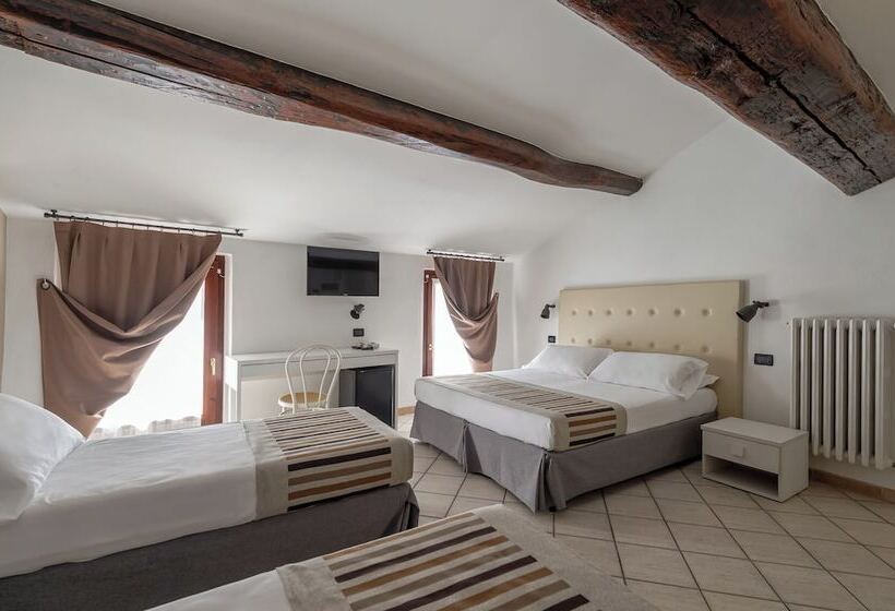 فندق Mantegna Stazione