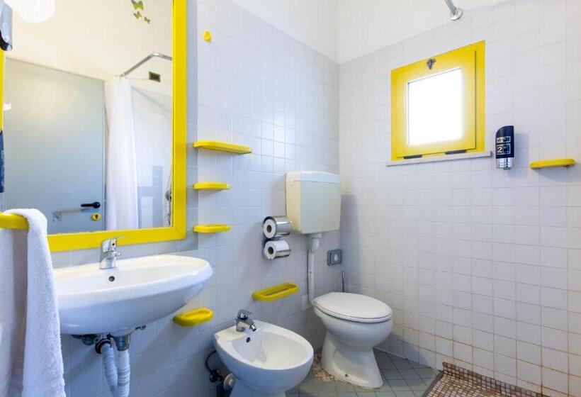 Szálloda Marzia Con Piscina