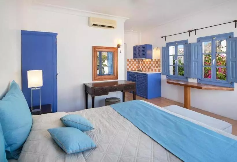 فندق Meltemi Suites