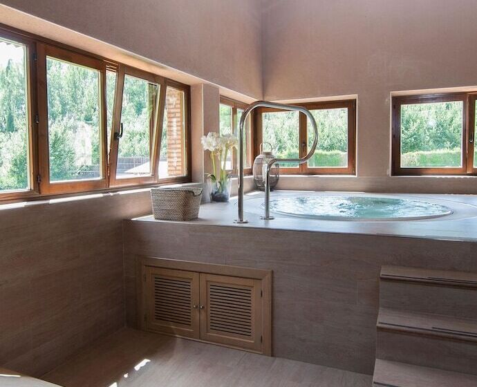 فندق Molino De Alcuneza Relais & Châteaux