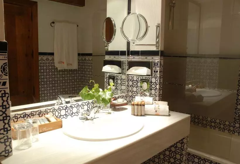 Hotelli Molino De Alcuneza Relais & Châteaux