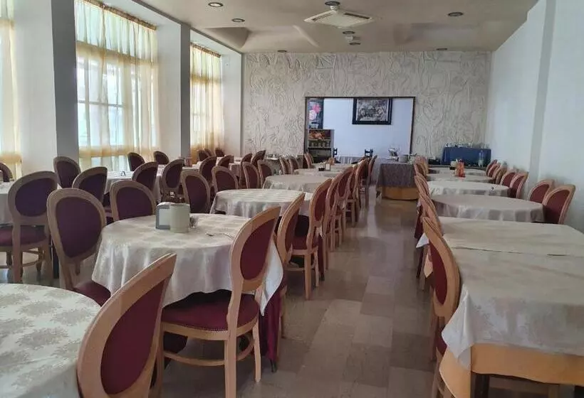 فندق Moresco   Piscina Beach Village