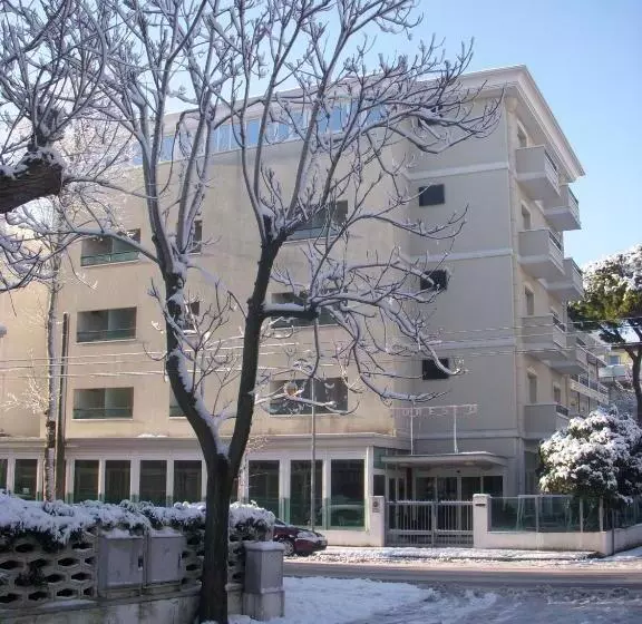 Отель Moresco   Piscina Beach Village