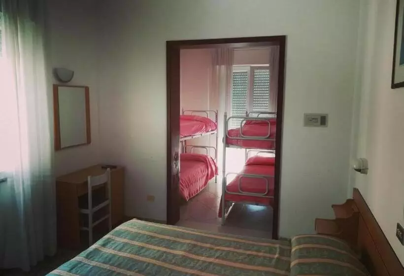 Отель Moresco   Piscina Beach Village