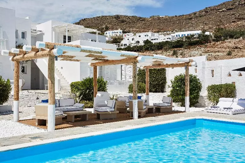 هتل Mr. And Mrs. White Tinos