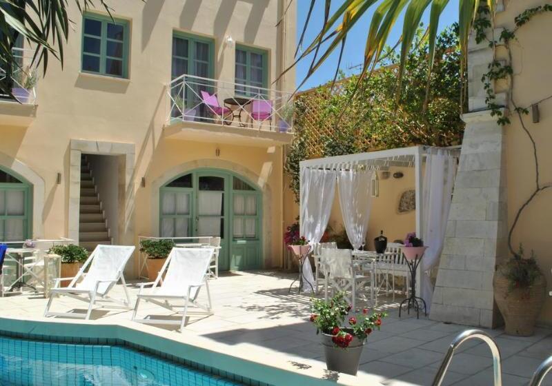 ホテル Mythos Suites Boutique