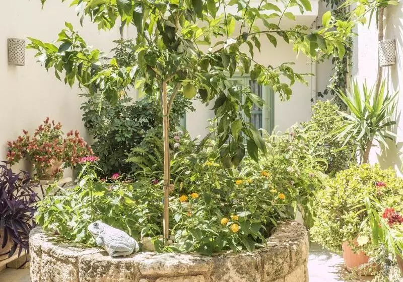 Отель Mythos Suites Boutique