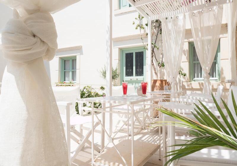 ホテル Mythos Suites Boutique