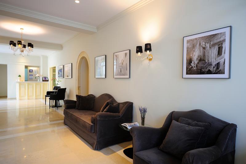 ホテル Mythos Suites Boutique