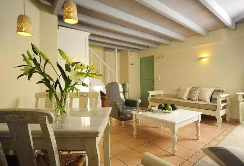 Отель Mythos Suites Boutique