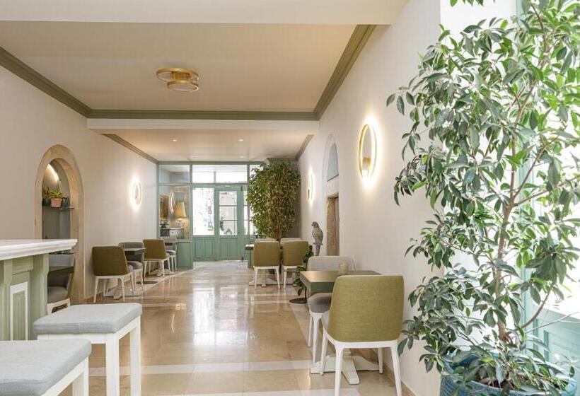 ホテル Mythos Suites Boutique