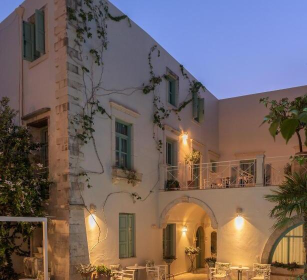 ホテル Mythos Suites Boutique