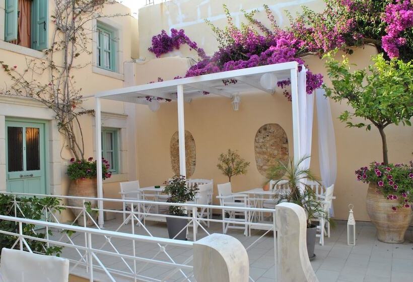 ホテル Mythos Suites Boutique