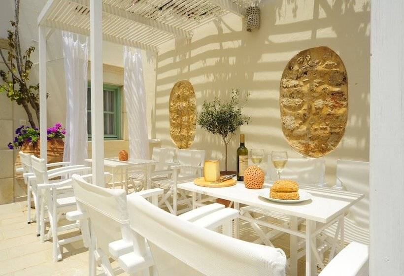 ホテル Mythos Suites Boutique