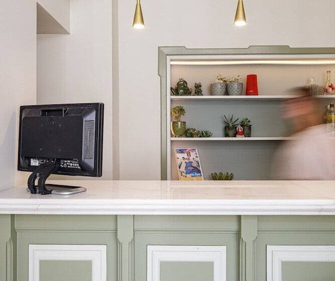 ホテル Mythos Suites Boutique