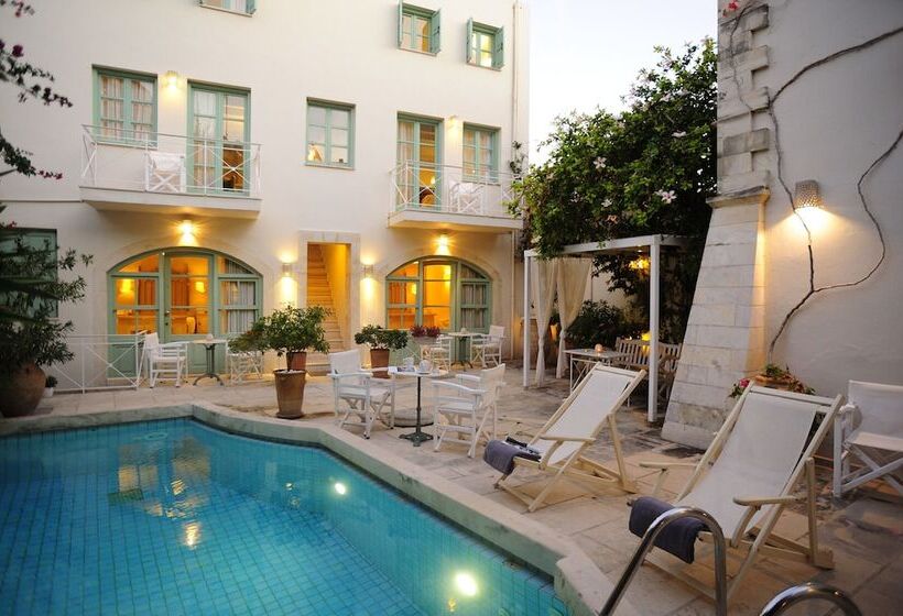 ホテル Mythos Suites Boutique