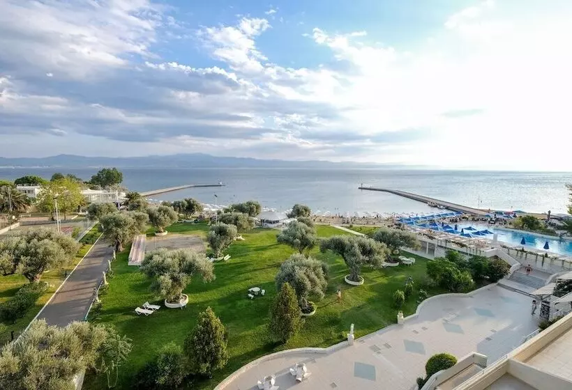 בית מלון כפרי Palmariva Beach