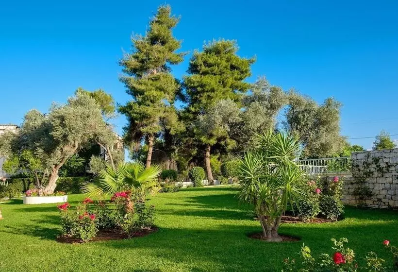 בית מלון כפרי Palmariva Beach