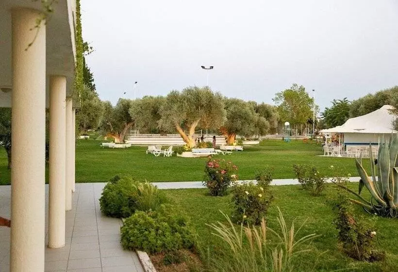 בית מלון כפרי Palmariva Beach