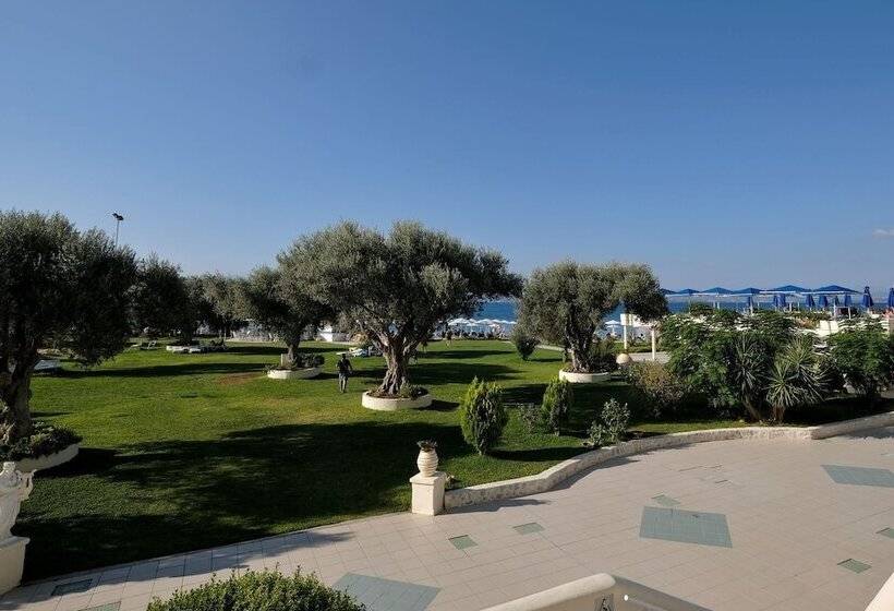 Отель Palmariva Beach