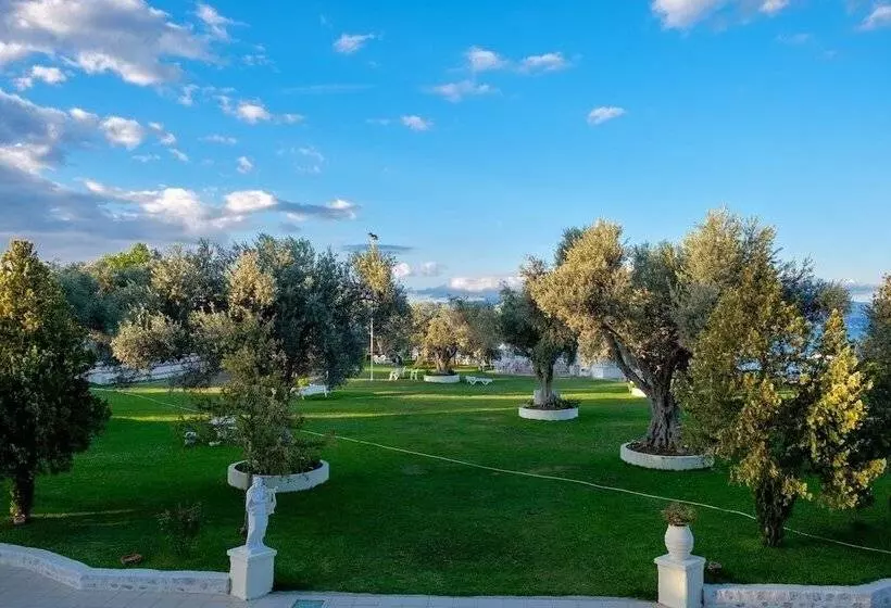 בית מלון כפרי Palmariva Beach