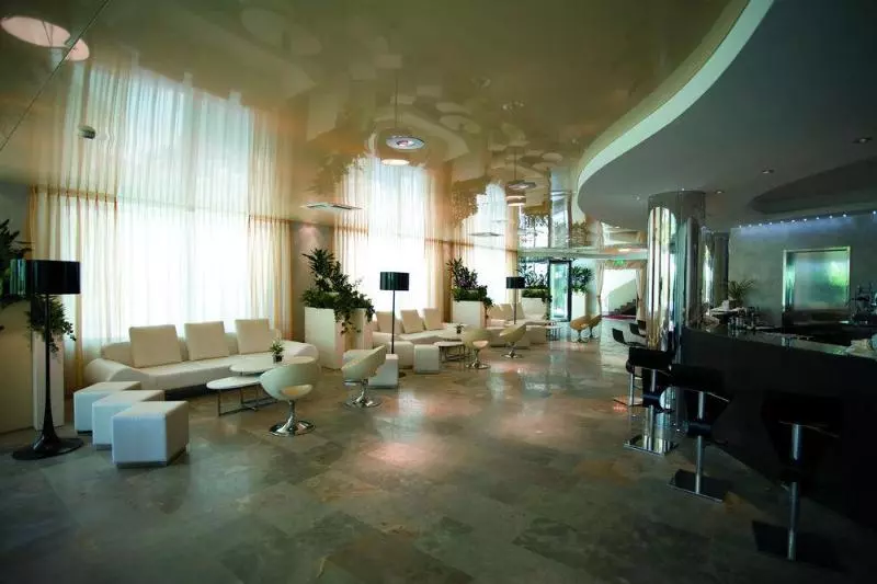 Отель Premier & Suites  Premier Resort