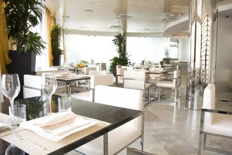 Отель Premier & Suites  Premier Resort