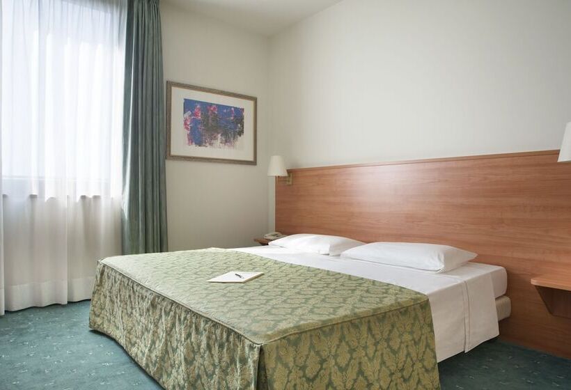 בית מלון כפרי Re Lissone