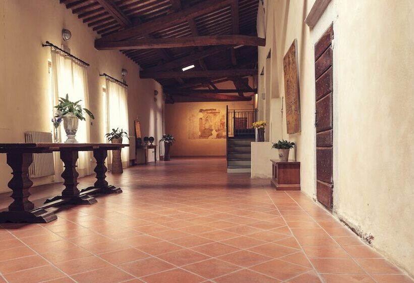 فندق Residenza Antica Canonica