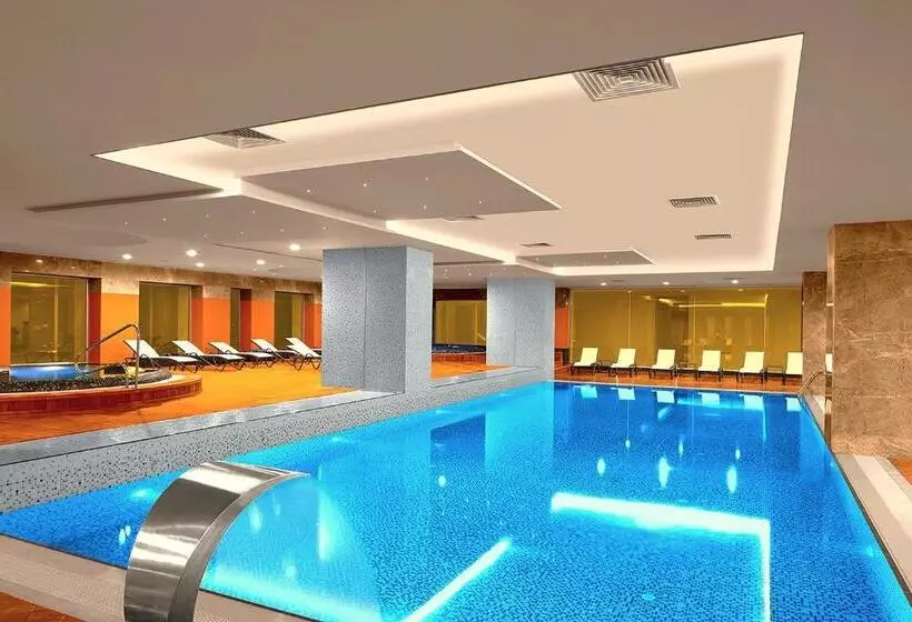 Отель The Green Park Pendik