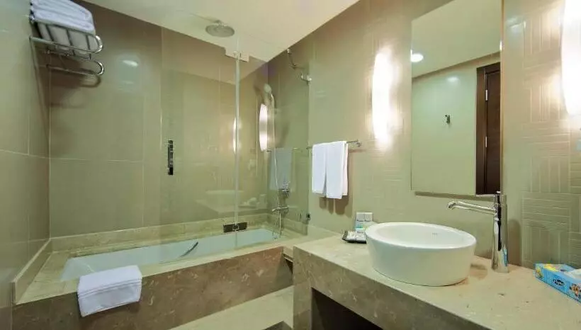 Отель The Green Park Pendik