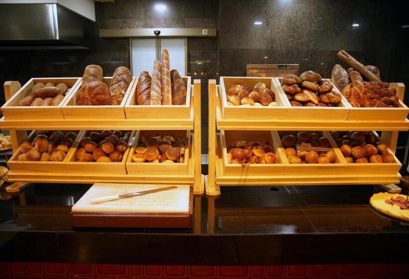 Отель The Green Park Pendik