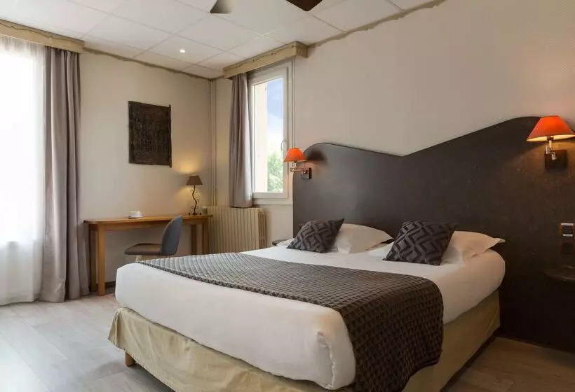 هتل Hôtel L Iroko The Originals City