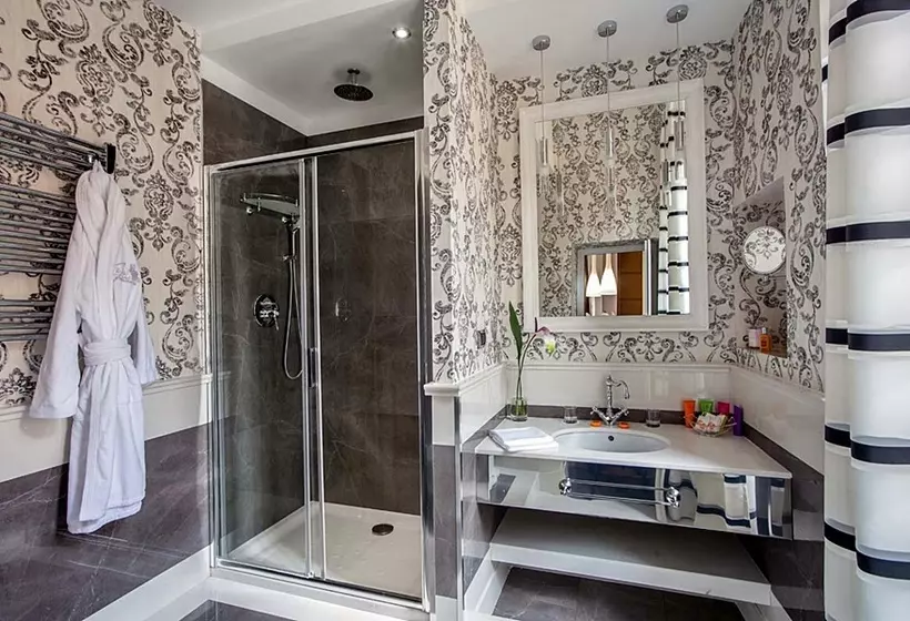 هتل Rsh Spanish Steps Luxury Apartments