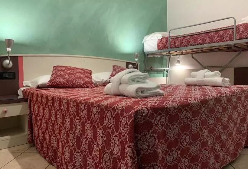 Hotel Urbis