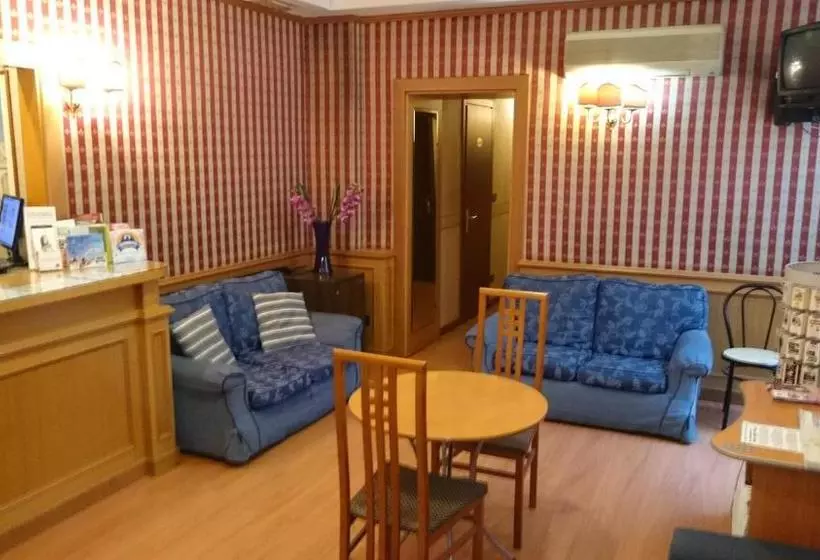 Hotel Urbis
