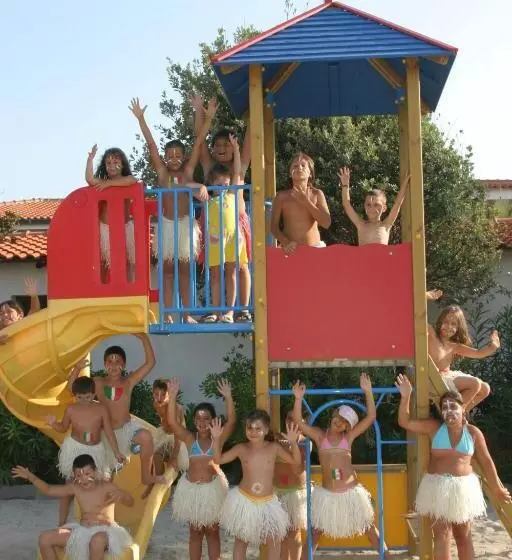 호텔 Villaggio Torre Ruffa Robinson