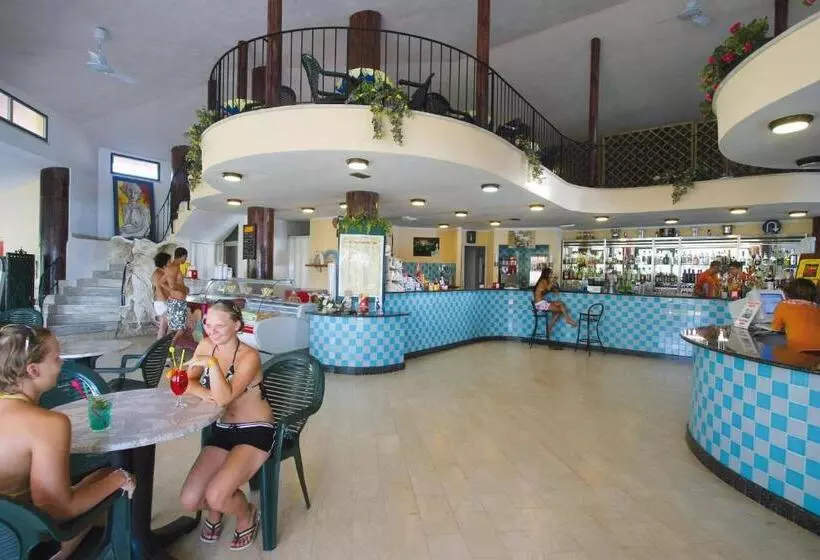 호텔 Villaggio Torre Ruffa Robinson