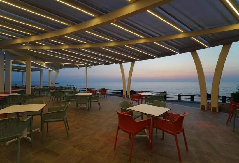 호텔 Villaggio Torre Ruffa Robinson