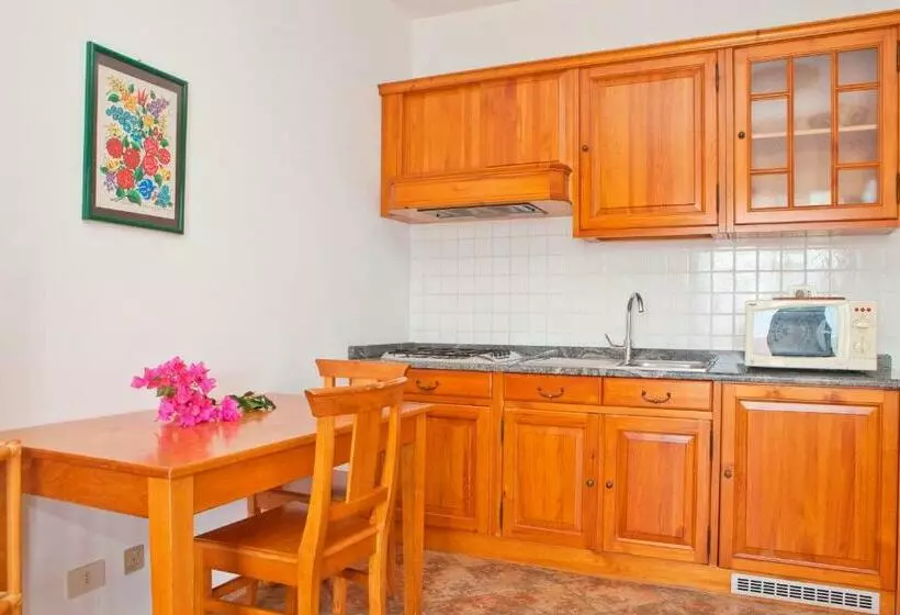 Residence Hotel Baia Portinenti