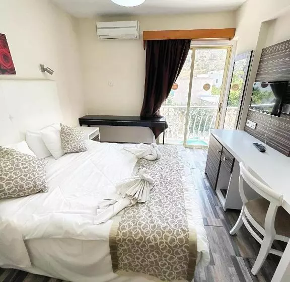 Antonis G. Hotel Apartments