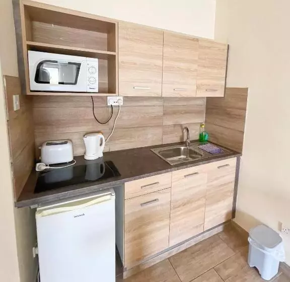 Antonis G. Hotel Apartments