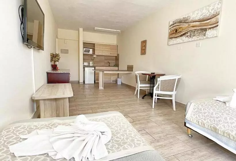 Antonis G. Hotel Apartments