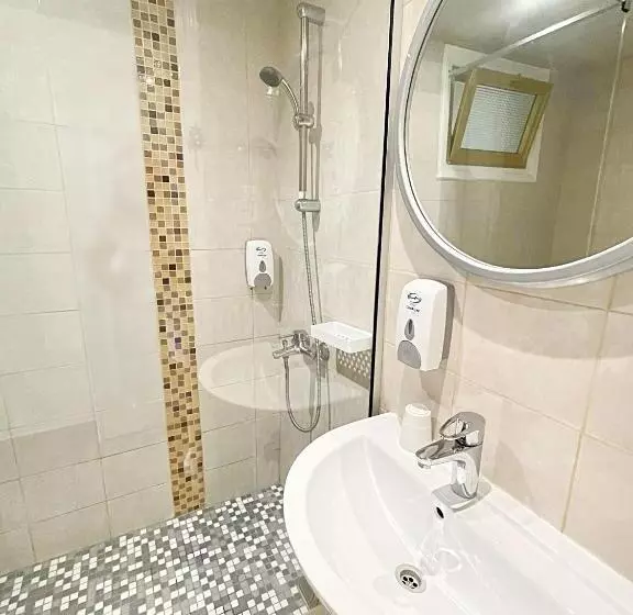 Antonis G. Hotel Apartments