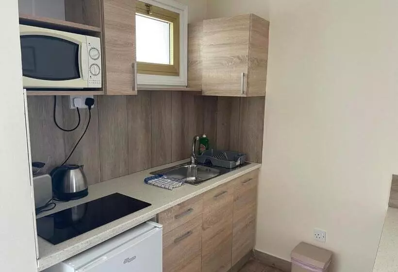 Antonis G. Hotel Apartments